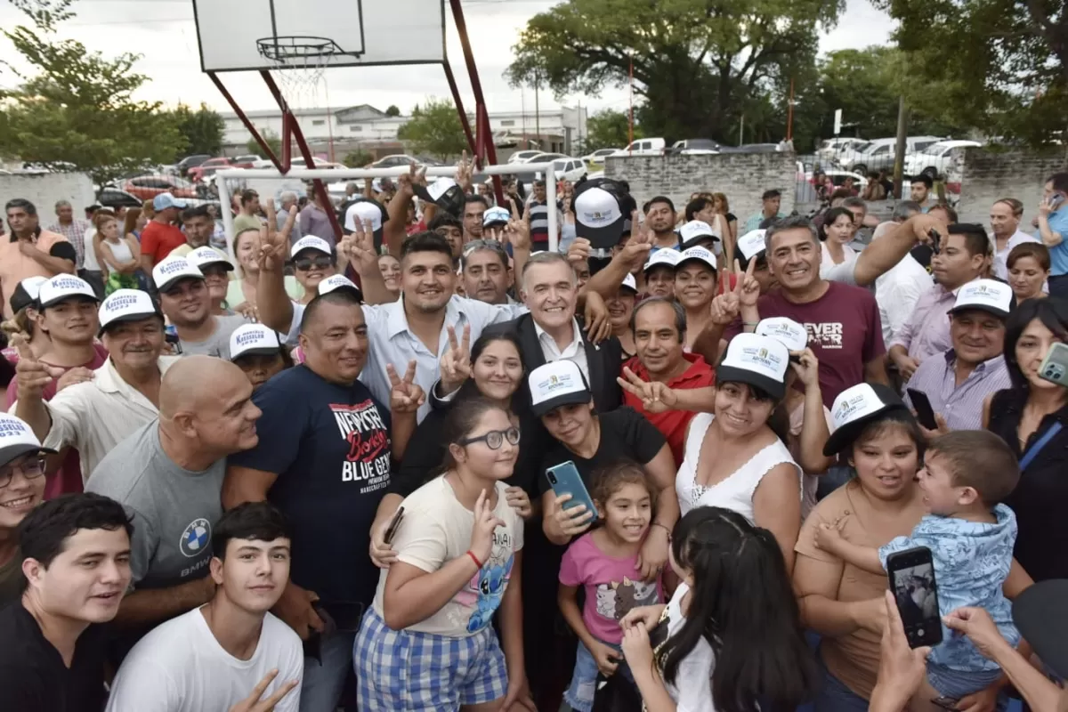 Junto al ex alfarista Albarracín, Jaldo inauguró un playón deportivo en Concepción