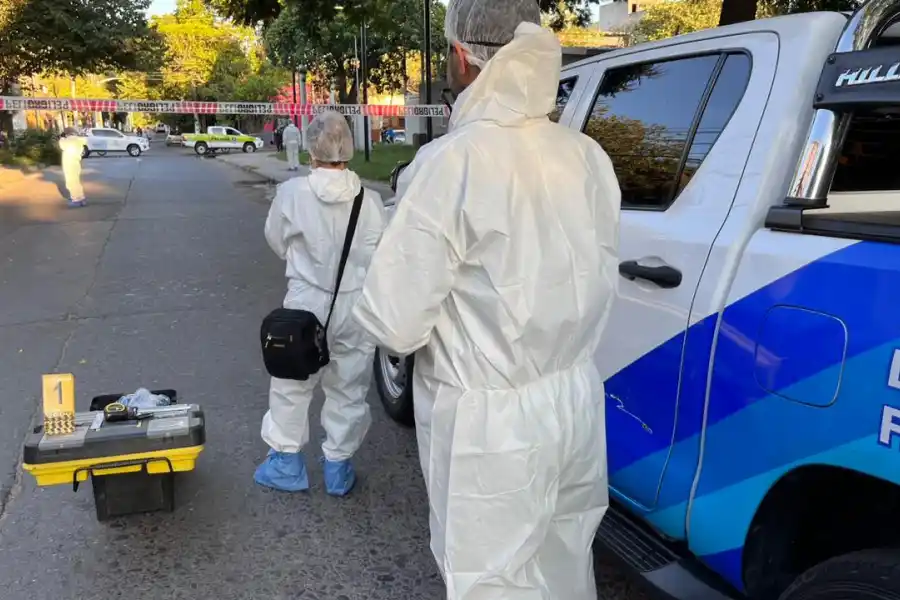 Un hombre murió al caer desde una ventana en la zona sur de la Capital
