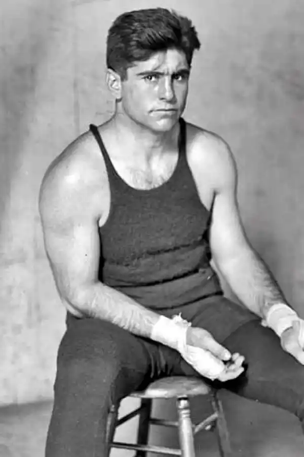 LOS INICIOS. La pelea de Luis Ángel Firpo contra Jack Dempsey en EEUU fue tan popular que obligó a levantar la prohibición porteña al boxeo. 