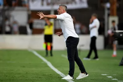 Atlético, obligado a sumar de a tres