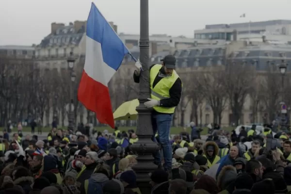 Francia paralizada: este martes habrá huelgas masivas contra la reforma de pensiones