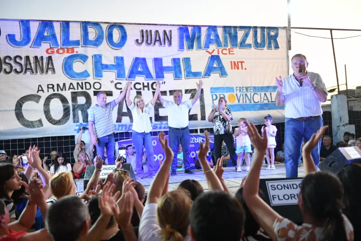 Alrededor de 4.000 mujeres le expresaron su apoyo a la fórmula Jaldo-Manzur