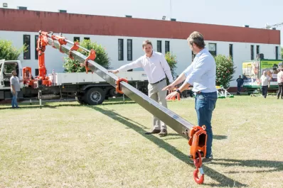 Yerba Buena cuenta con un nuevo equipamiento y maquinaria para el servicio de poda