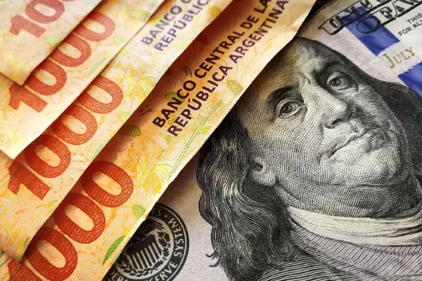 ¿Dólar o Plazo Fijo?: cuál inversión rindió más frente a la inflación de febrero