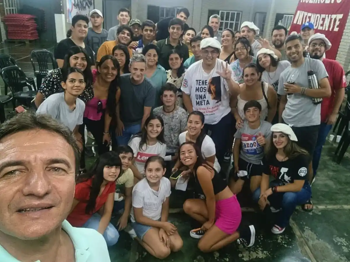 Dimes y diretes: Manzur y Jaldo, con la Marea Verde en barrio Néstor Kirchner