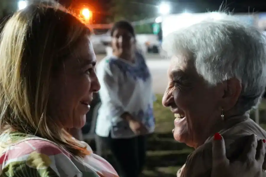 Dimes y diretes: Manzur y Jaldo, con la Marea Verde en barrio Néstor Kirchner