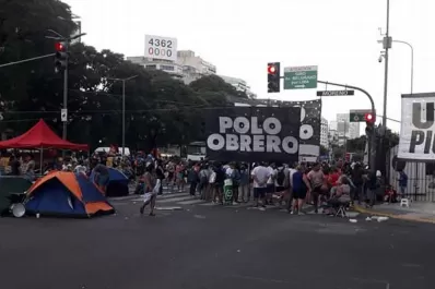 En pleno piquete, Tolosa Paz confirmó que se darán de baja 85.000 planes sociales