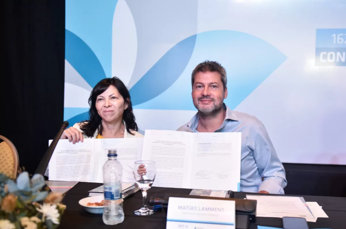 Silvina Batakis y Matías Lammens anunciaron una nueva línea de crédito para empresas de turismo. Foto prensa Gobierno