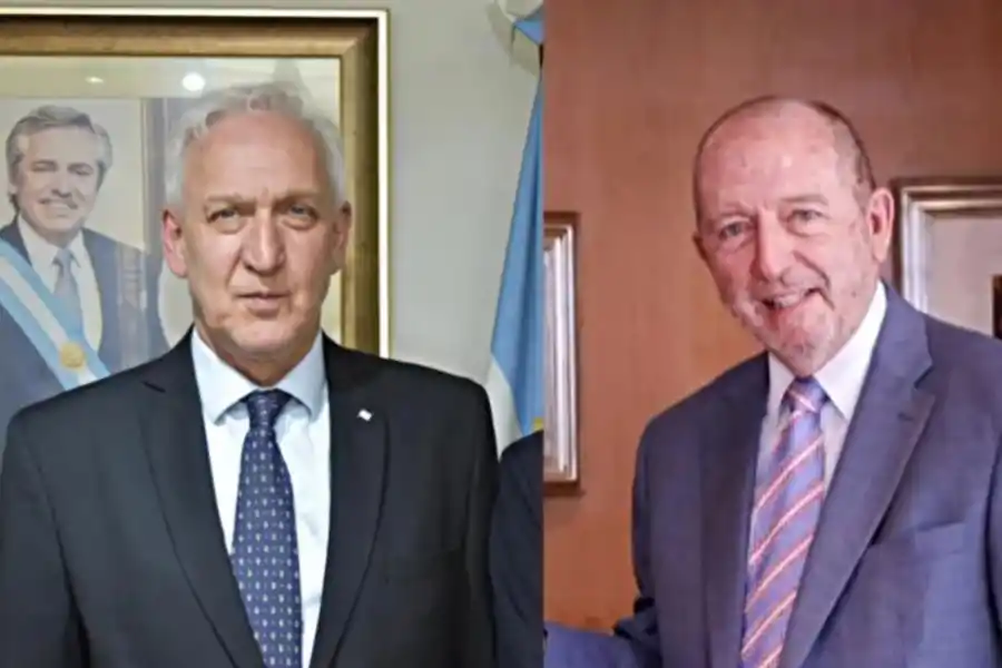 El embajador argentino en Quito, Gabriel Fuks, y su par Xavier Monge Yoder.