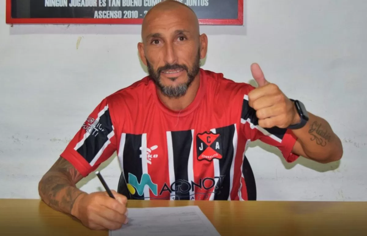 Tras su paso como DT de Atlético Tucumán, Cholo Guiñazú volvió al fútbol