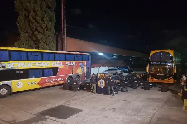 Secuestraron cubiertas y mercadería que tenían un valor total de $ 20 millones