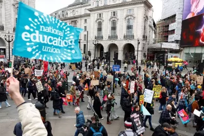 Reino Unido: el gobierno y los sindicatos de profesores intentarán llegar a un acuerdo