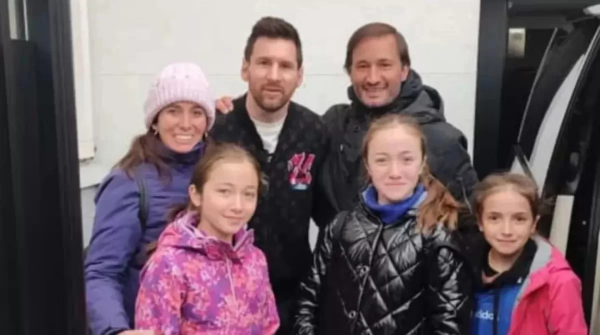 Viajó a París para festejar sus 15 años y Lionel Messi le hizo el regalo de su vida