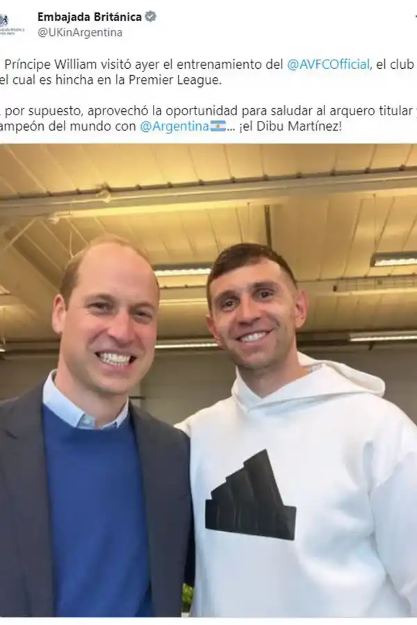 El Principe William visitó al Dibu Martínez en el entrenamiento del Aston Villa