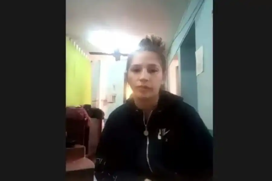  EN PROBLEMAS. Jiména Fernández, la pareja del supuesto narco, violó el arresto domiciliario para visitarlo en el penal de Villa Urquiza.