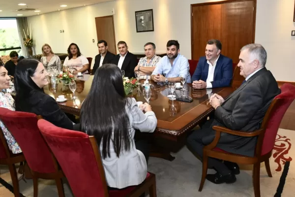 Elecciones 2023: Jaldo recibió a integrantes del partido Restauración Social