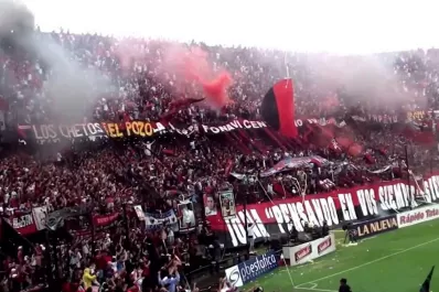 Atlético Tucumán ya mira de reojo el duelo ante Colón