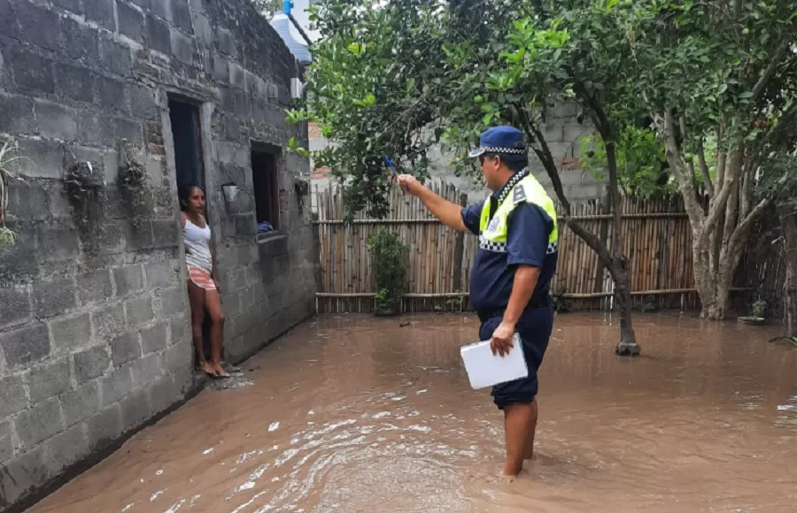 El agua afectó a muchos vecinos tucumanos. 