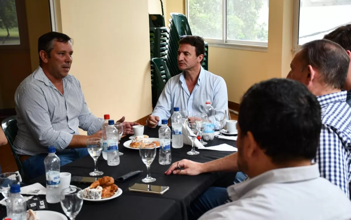 ENCUENTRO. Sánchez y referentes de Apronor dialogaron sobre la situación del sector agropecuario. 