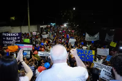 Masso, en el barrio San Francisco, apuntó contra el clientelismo y el oficialismo