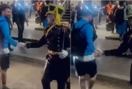Lionel Messi le dio la mano a un granadero en Santiago del Estero y su reacción fue imperdible