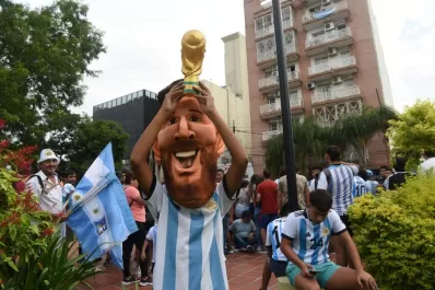 La Selección en Santiago: “Falté a la escuela porque Messi es más importante”