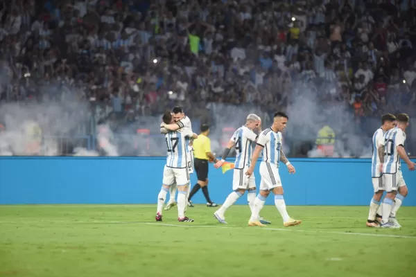 Santiago del Estero fue una fiesta: la Selección le regaló a los argentinos una goleada brutal