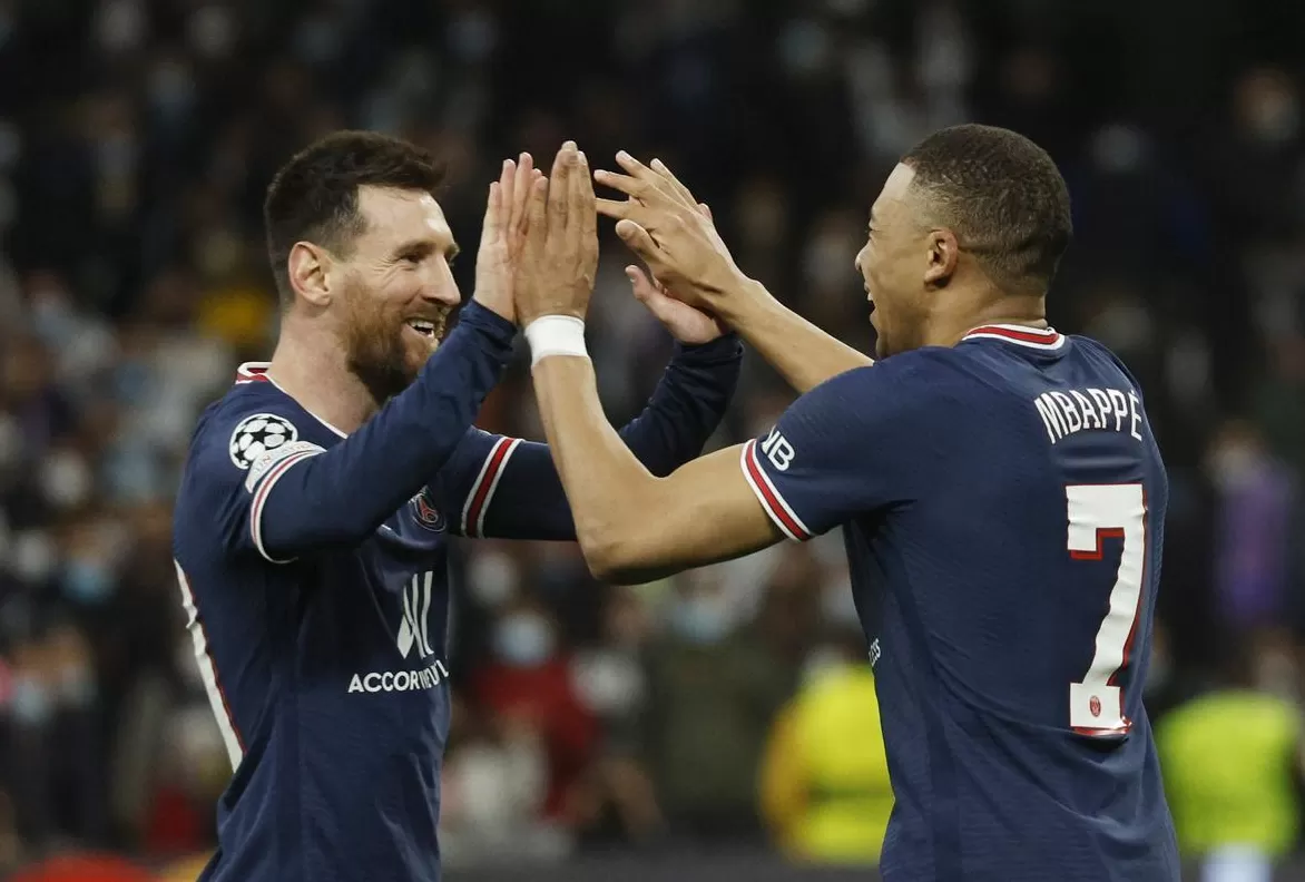 Messi y Mbappé juegan juntos en el PSG