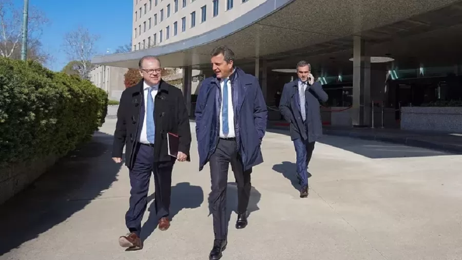 DESTINO HABITUAL. El ministro de Economía, Sergio Massa, regresará a la capital estadounidense para continuar con las negociaciones ante los organismos internacionales de crédito.