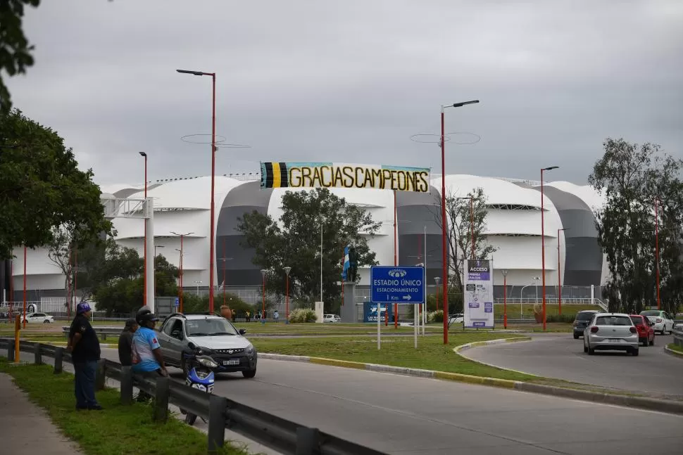 LISTO PARA OTRO EVENTO INTERNACIONAL. El estadio “Madre de Ciudades” de Santiago es una de las sedes del Mundial. LA GACETA / FOTO DE DIEGO ÁRAOZ