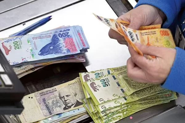 Sólo el salario no registrado le ganó a la inflación en el primer mes del año