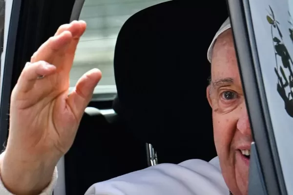 Papa Francisco: Aún estoy vivo; no tuve miedo, dijo tras recibir el alta médica