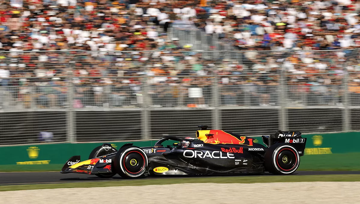 IMPARABLE. Verstappen se sobrepuso a las adversidades de la carrera y terminó de nuevo liderando la clasificación. 