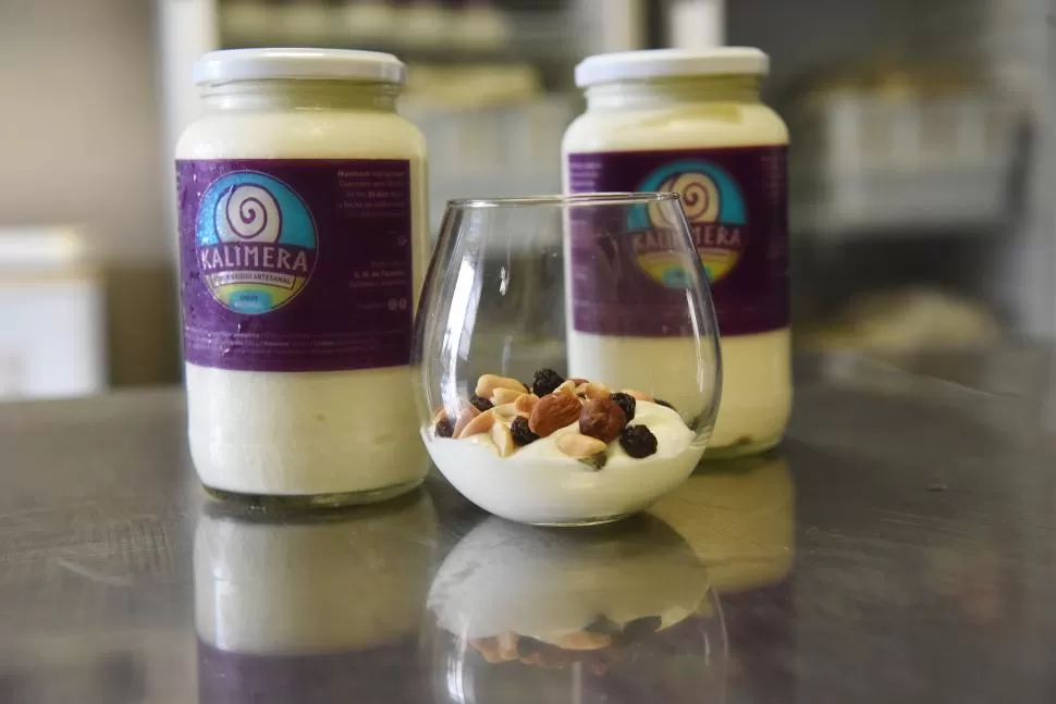 PRODUCTO. El emprendimiento nació el 24 de marzo de 2017, ese día salió a la venta el primer yogur Kalimera.