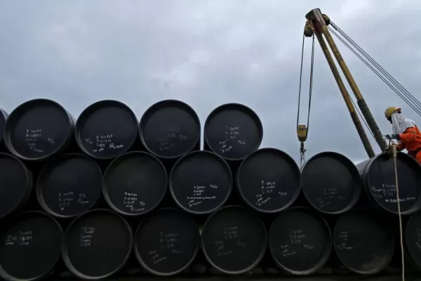 Países petroleros recortarán la producción de crudo