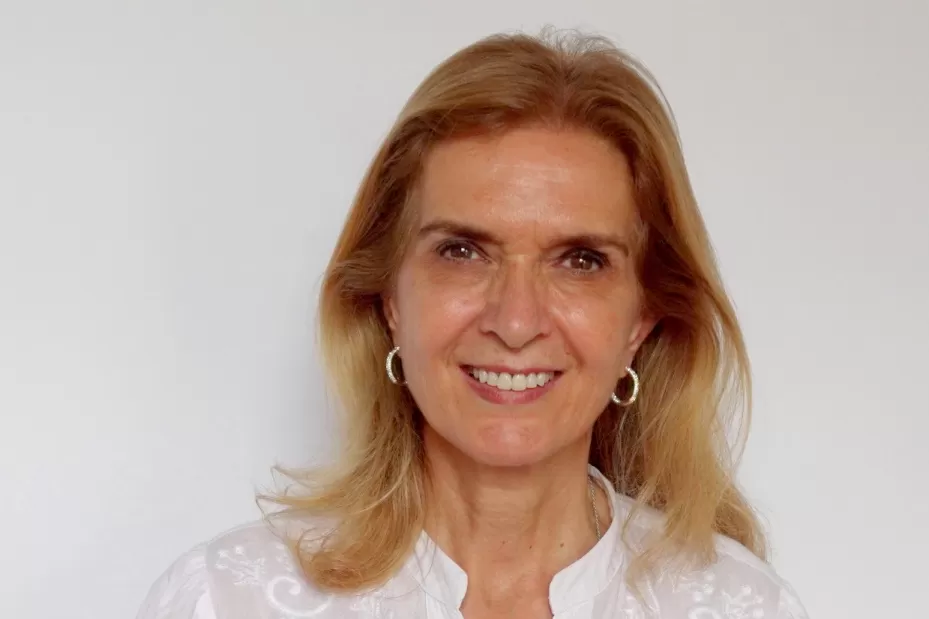 Silvia Elías de Pérez lanza su libro Reencontrarnos: Es un pedacito de mí