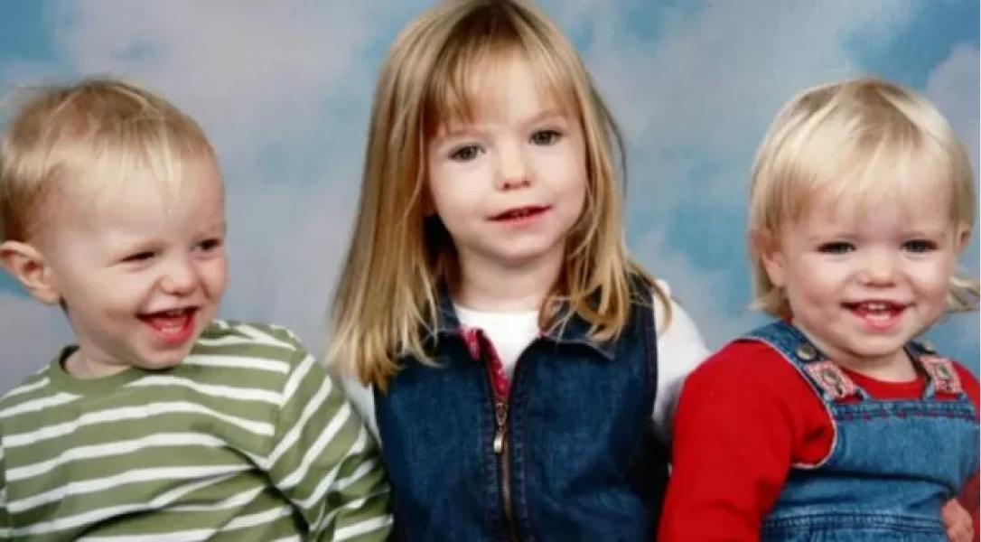 Madeleine McCann, la niña desaparecida en Portugal, junto a sus hermanos