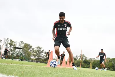 River arranca su sueño copero