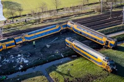 Un tren de alta velocidad chocó en Países Bajos: un muerto y al menos 30 heridos
