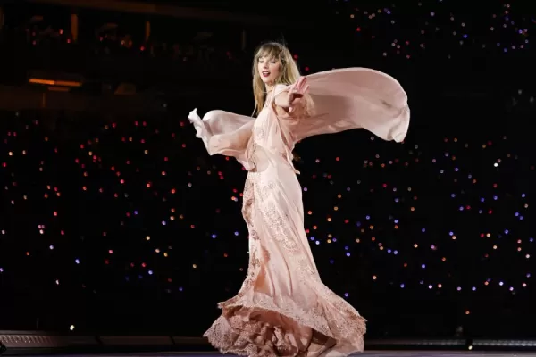 Quién es Palito y cómo logró sacar de la fila de entradas a varios fans de Taylor Swift
