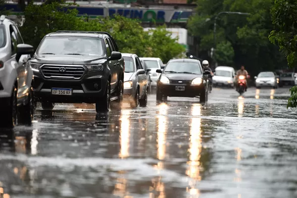 La lluvia se extenderá todo el día y volverá a bajar la temperatura