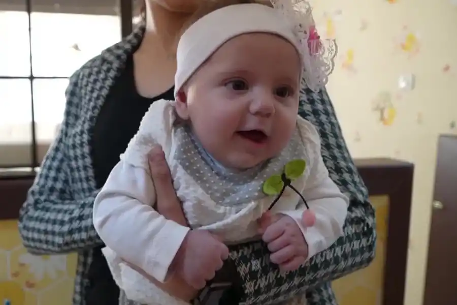 Bebé que sobrevivió al terremoto en Turquía