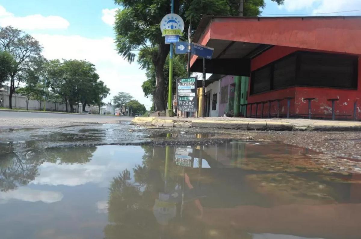 Las aguas servidas, un problema latente en Tucumán