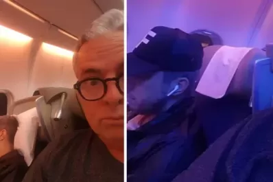 Jey Mammón se cruzó con el hombre que viajaba junto a él en el avión: “Me increpó porque le saqué fotos”