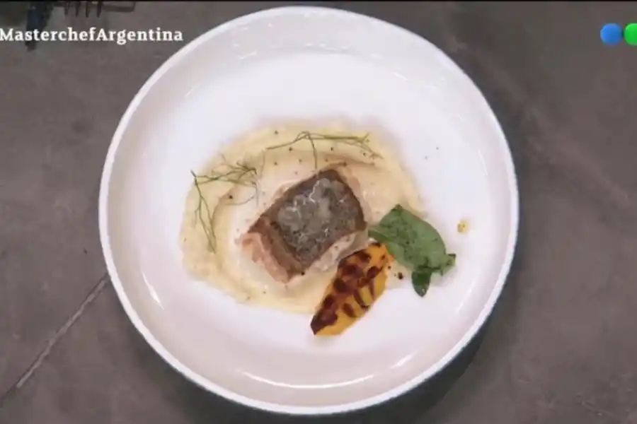 Chernia sellada al sartén con coliflor, menta y mango. El plato que se llevó los aplausos