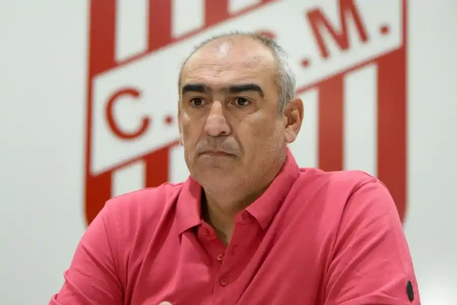 LA PEOR DESPEDIDA. Iván Delfino sufrió el robo de sus pertenencias antes de viajar. 