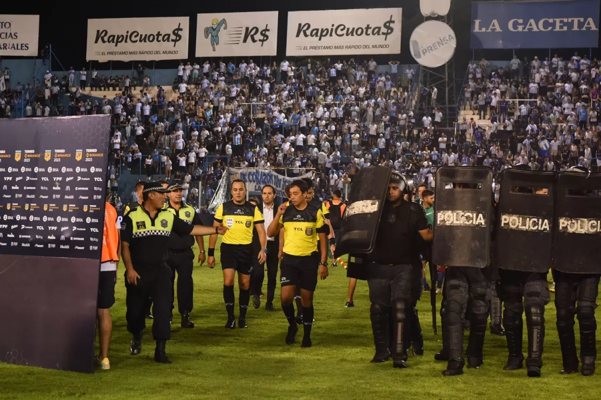 Atlético Tucumán: 10 episodios que explican el caos provocado por Espinoza