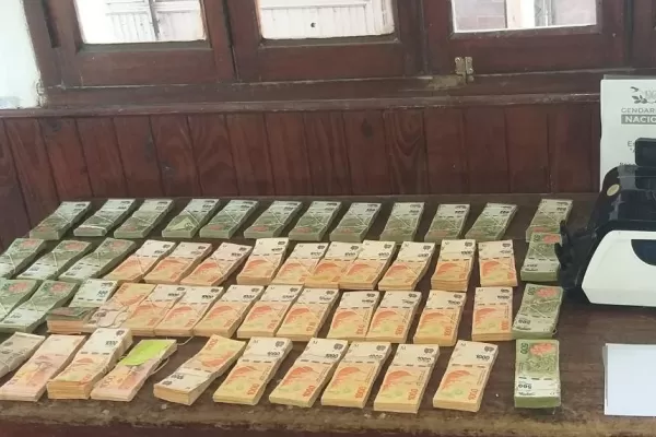 Circulaba con más de $ 4 millones sin aval legal