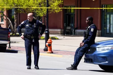 EEUU: un empleado entró a un banco con un rifle y mató a cuatro compañeros