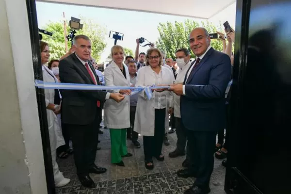 Manzur y Jaldo inauguraron esta mañana las obras de remodelación de la Policlínica San Rafael